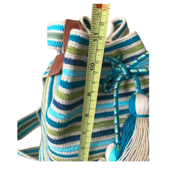 Original Colombian Wayuu Mochila Bucket Bag - Picture 4 of 5